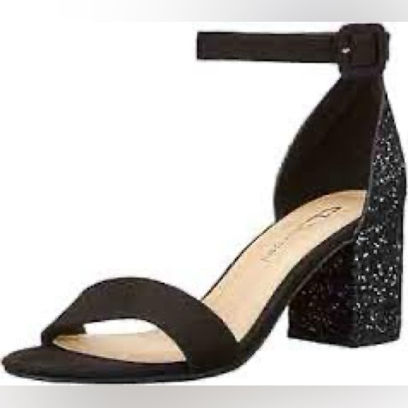 New in Box - Dirty Laundry Sandal *Jody" (US 7) - Picture 2 of 12